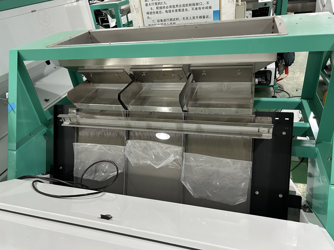 Промышленное оборудование. Оборудование для пищевой промышленности и напитков. Сортировщик по цвету. WENYAO. Оптический сортировщик по цвету с 3 лотками. Сортировочная машина для семян тмина, кориандра, травяных семян.