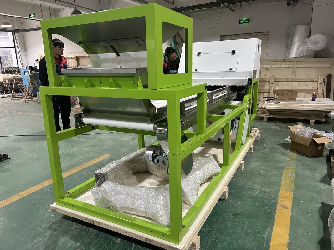 Высокоточный промышленный сортировщик руды марганца с точностью ≥99.99% с LED источником света и металлическим эжектором для сортировки гальки